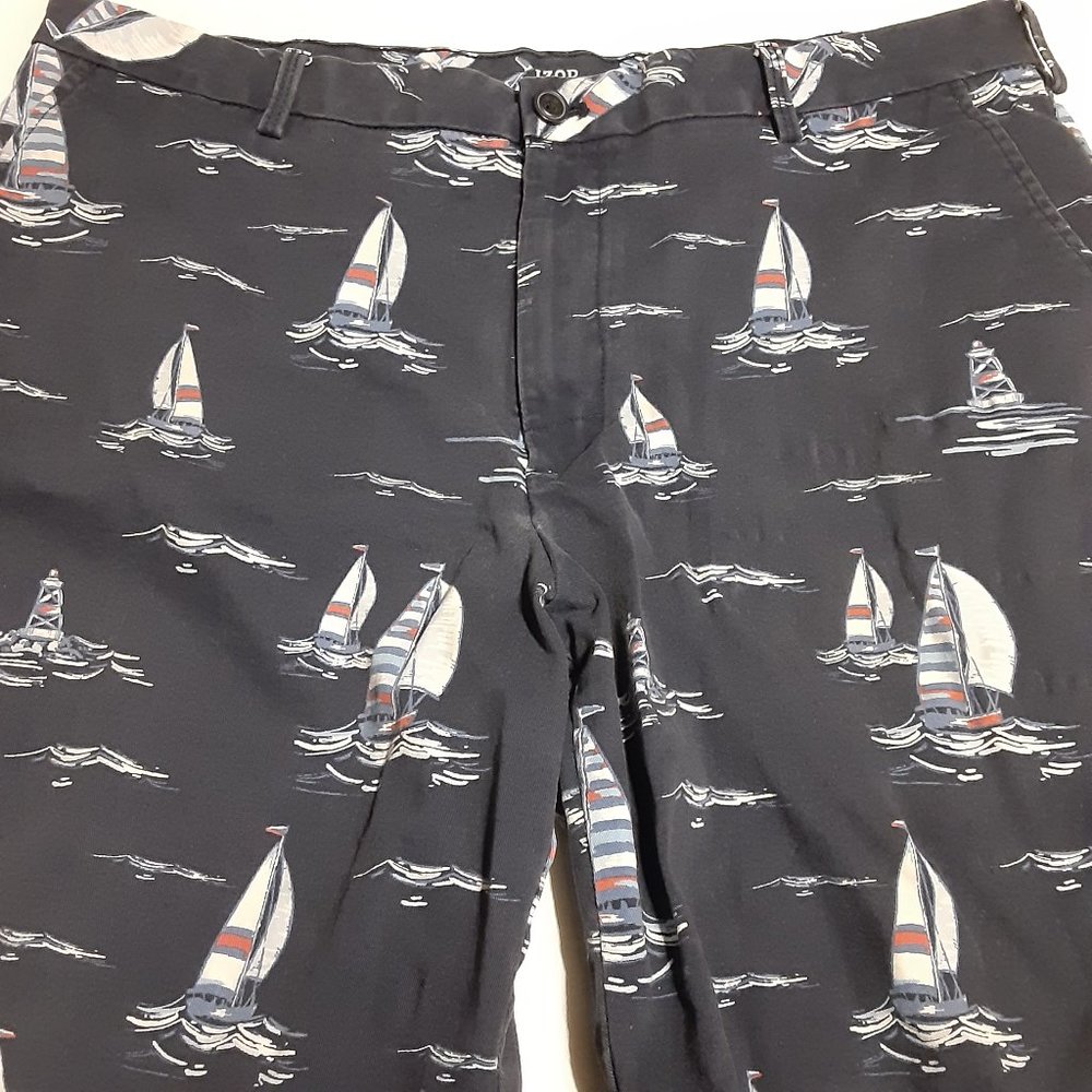Izod Saltwater Men's Sailboat All Over Print Shorts in Size 36